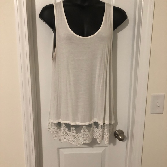 Emerald White/Slightly Off White Flowy Lace Bottom Tank Size 2X - Picture 1 of 6